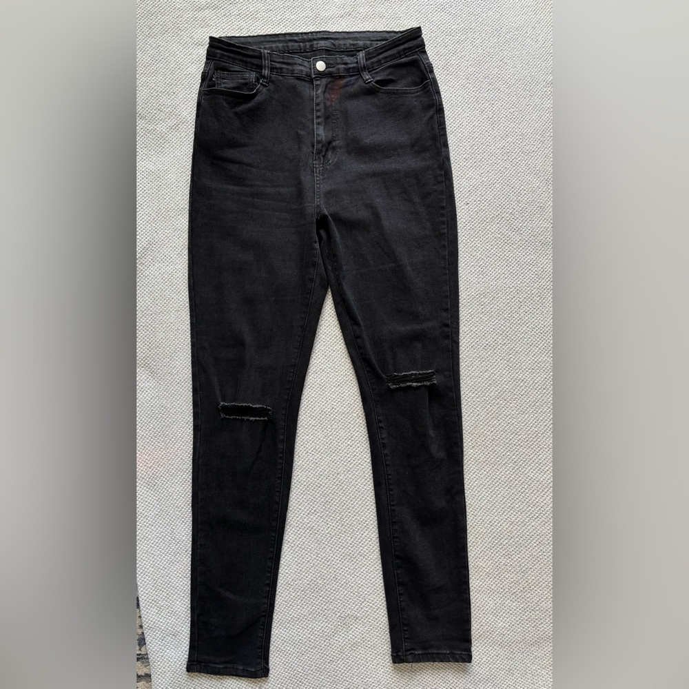 SHEIN Black Distressed Skinny Jeans